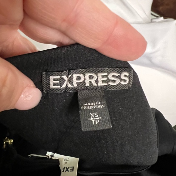 NWT EXPRESS Halter Dress - Picture 4 of 6